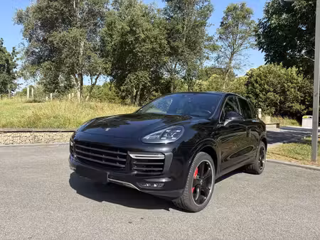 Porsche Cayenne Turbo V8 4.8 520 4x4