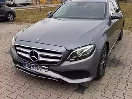 Mercedes-Benz Classe E E 220 AMG Line 4Matic