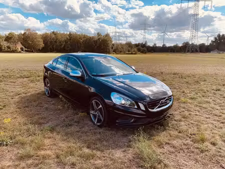 Volvo S60 D4 2.0 163 R Design