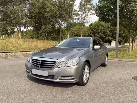 Mercedes-Benz Classe E E 200 2.1 136