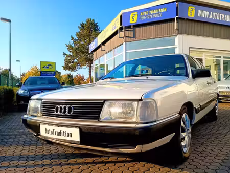 Audi 100 2.3