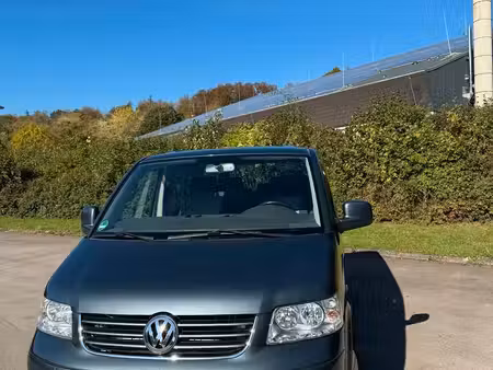 Volkswagen Transporter T5 1.9 TDI 102