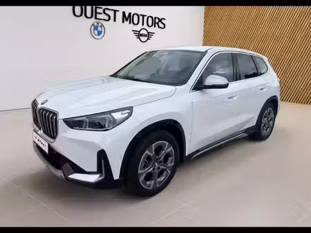 BMW iX1 