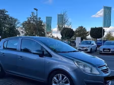 Opel Corsa 1.2 80