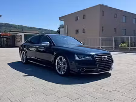 Audi A8 S8 V8 4.0 520 S line quattro