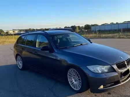 BMW Série 3 320d 2.0 130