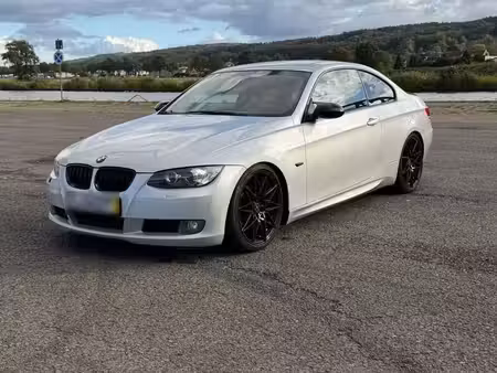BMW Série 3 320i 170