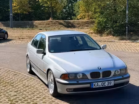 BMW Série 5 535i 3.5 235