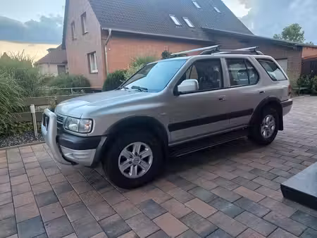 Opel Frontera 2.2