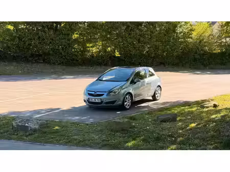 Opel Corsa 1.2 80