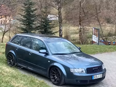 Audi A4 V6 2.5 TDI 180 quattro