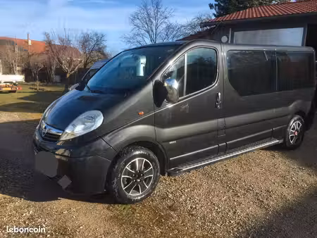 Opel Vivaro 2.5 146