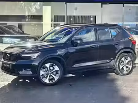 Volvo XC40 B3 2.0 163