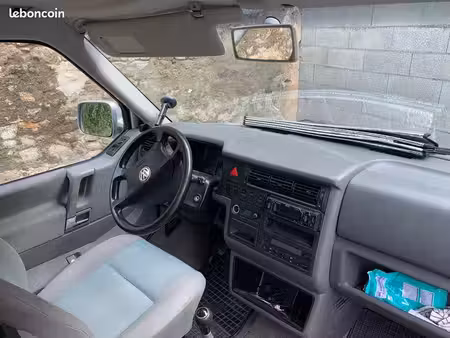 Volkswagen Transporter T4 2.5 TDI 102