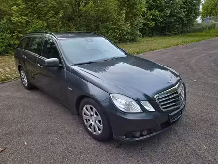 Mercedes-Benz Classe E E 200 2.1 CDI 136