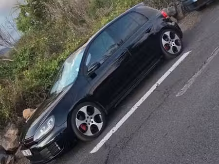 Volkswagen Golf GTI 2.0 TSI 210