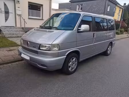 Volkswagen Transporter T4 2.5 TDI 102