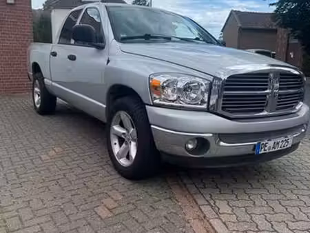 Dodge RAM 1500 