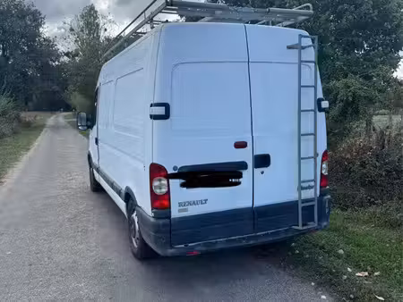 Renault Master 2.5 dCi 100