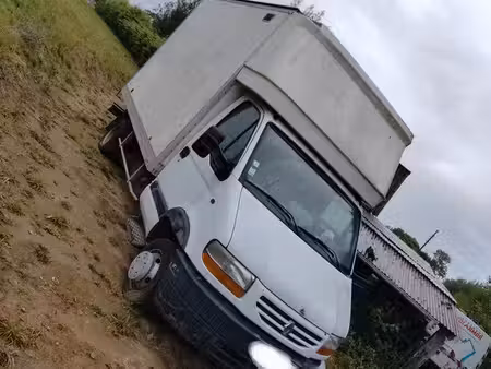 Renault Mascott 2.8