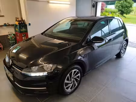 Volkswagen Golf 1.0 TSI 110