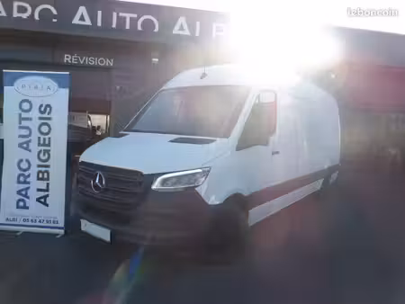 Mercedes-Benz Sprinter 143