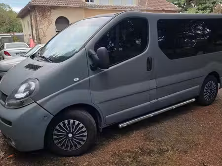 Renault Trafic 2.5 dCi 140