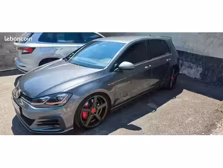 Volkswagen Golf GTI 2.0 Performance