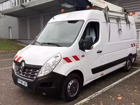 Renault Master 2.3 dCi 135