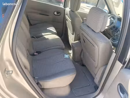 Renault Scénic 2.0 dCi 150