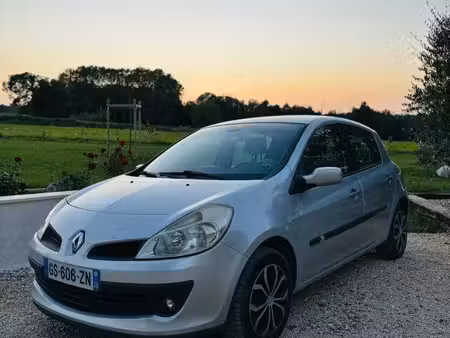 Renault Clio 1.4 98