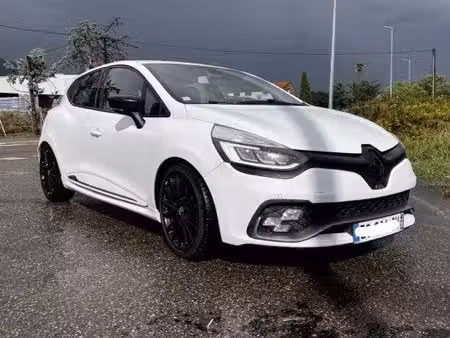 Renault Clio RS Trophy 1.6 T 220
