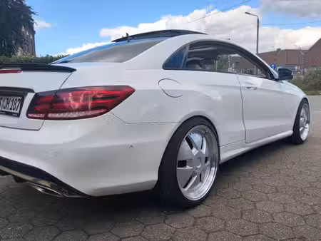 Mercedes-Benz Classe E E 200 2.0 184