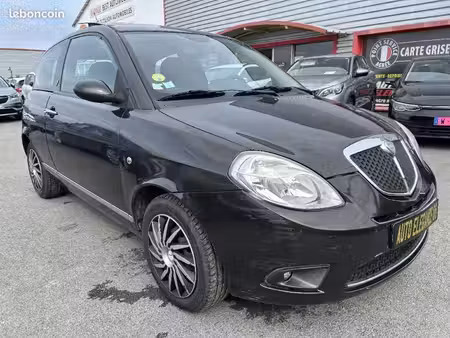 Lancia Ypsilon 1.4 77 Oro