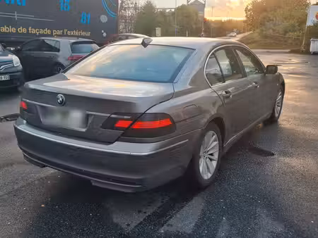 BMW Série 7 730d 3.0 231