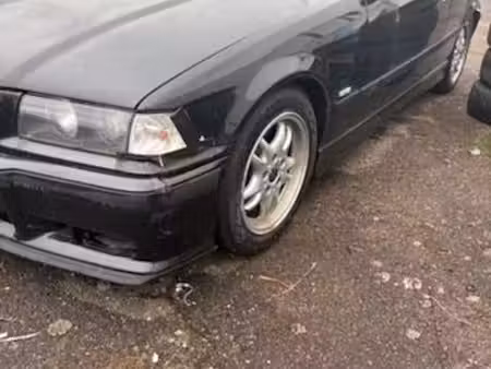 BMW Série 3 323i 2.5 170