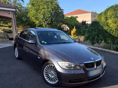 BMW Série 3 330d 3.0 231