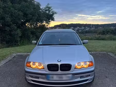 BMW Série 3 323i 2.5 170