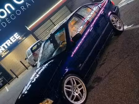 BMW Série 3 325d 2.4 143