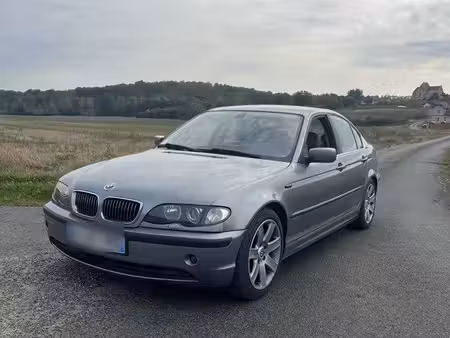 BMW Série 3 330d 3.0 204