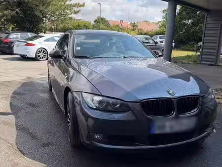 BMW Série 3 330d 3.0 231
