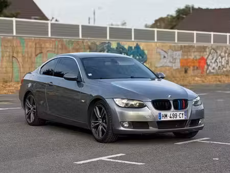 BMW Série 3 330i 3.0 272