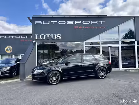 Audi A4 RS4 V8 4.2 FSI 420 quattro
