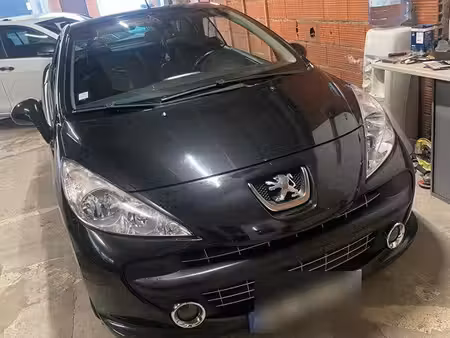 Peugeot 207 CC 1.6 HDi 110