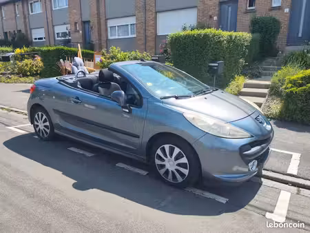 Peugeot 207 CC 1.6 HDi 110