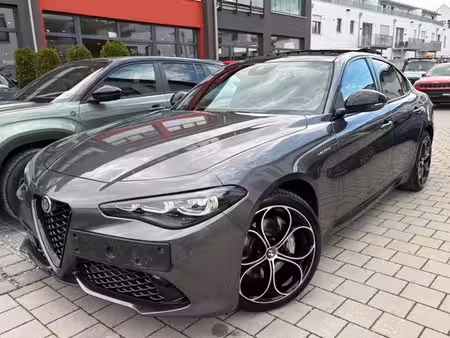 Alfa Romeo Giulia 2.0 280 Veloce 4x4