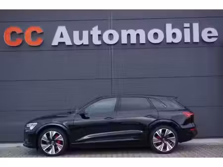 Audi Q8 55 408 S line quattro