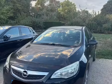 Opel Astra 1.4 100