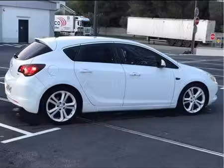 Opel Astra 1.7 CDTI 130