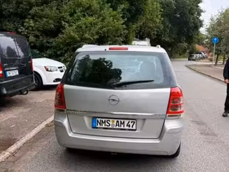 Opel Zafira 